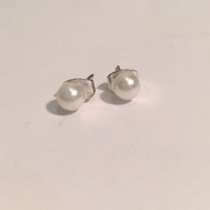 Small pearl earrings